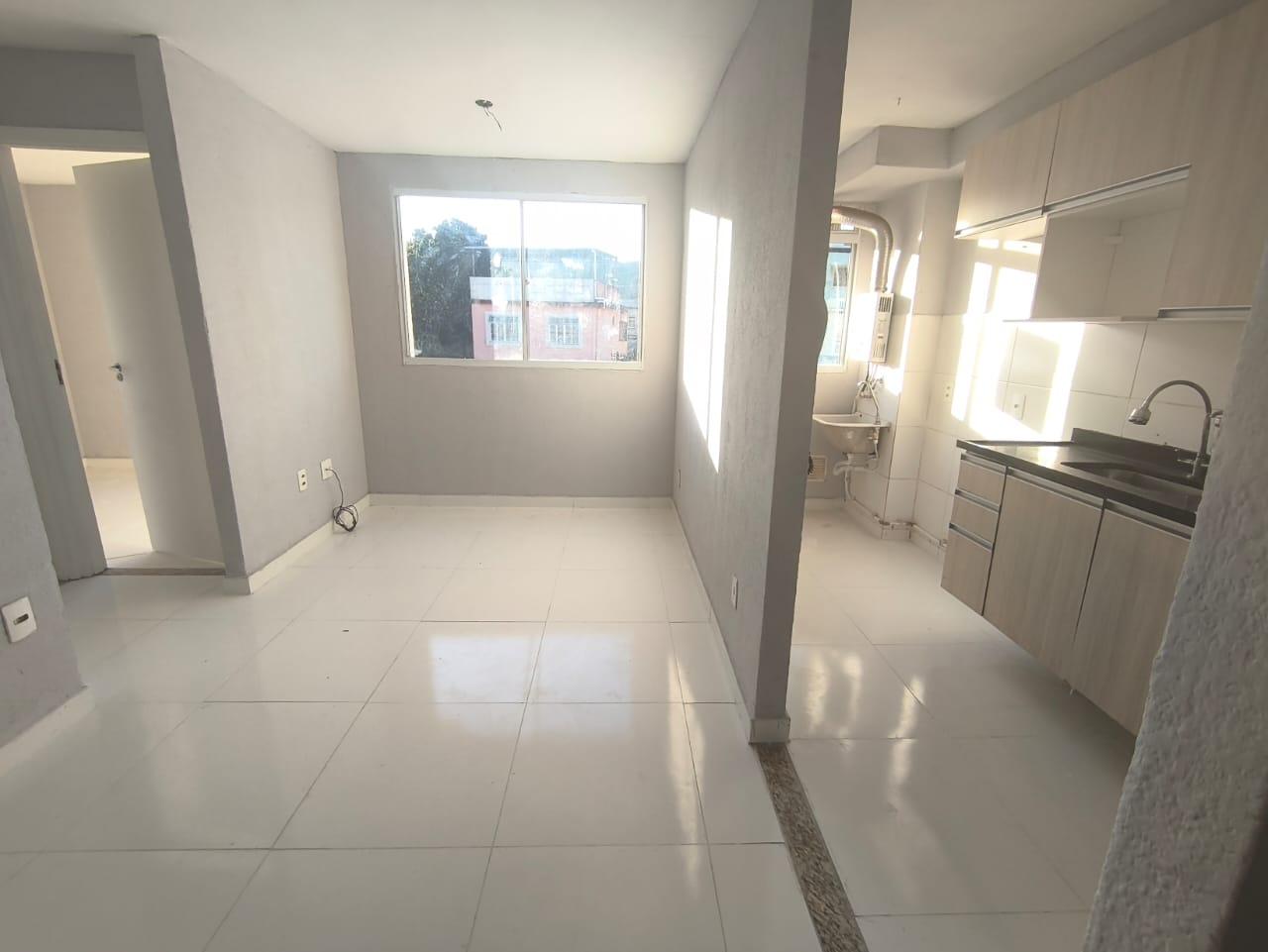 Apartamento à venda com salão de festas, churrasqueira e portaria 24h – 2 quartos, 1 banheiro