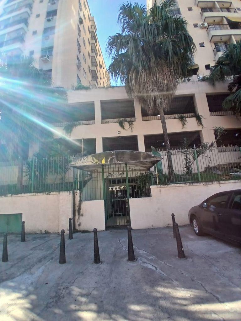 ? Apartamento à Venda - 2 Quartos na Rua Principal de Piedade! ?