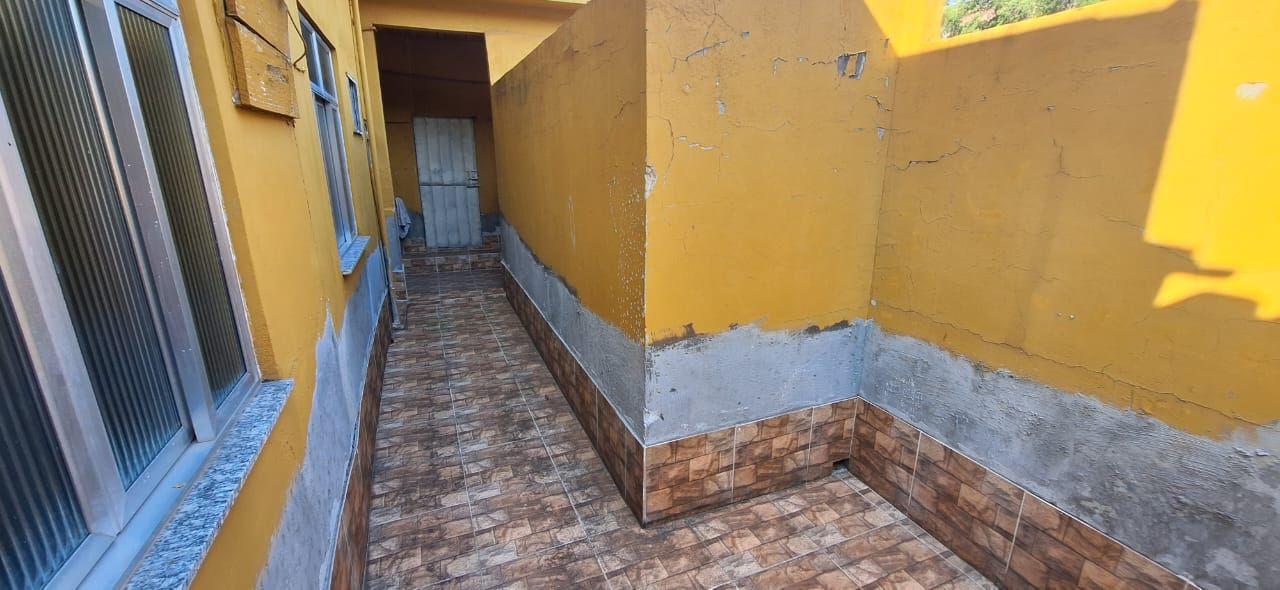 ? Casa à Venda em Quintino!