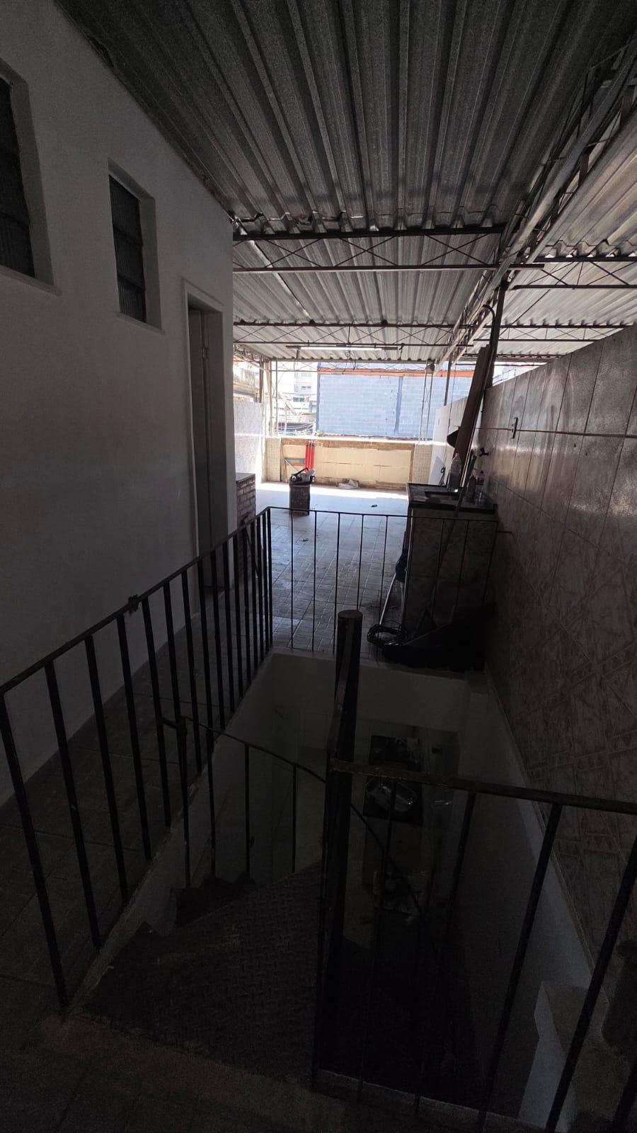 Casa de Vila com Terraço - 3 Quartos, 1 Suíte