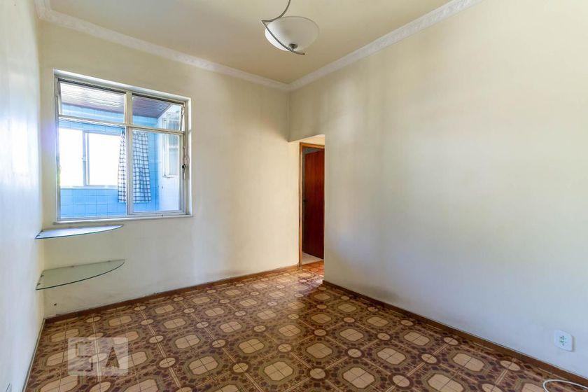 ? Apartamento em Cascadura - Av. Ernani Cardoso ?