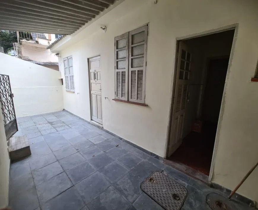 ? Casa à Venda em Olaria ? Com 81m²!