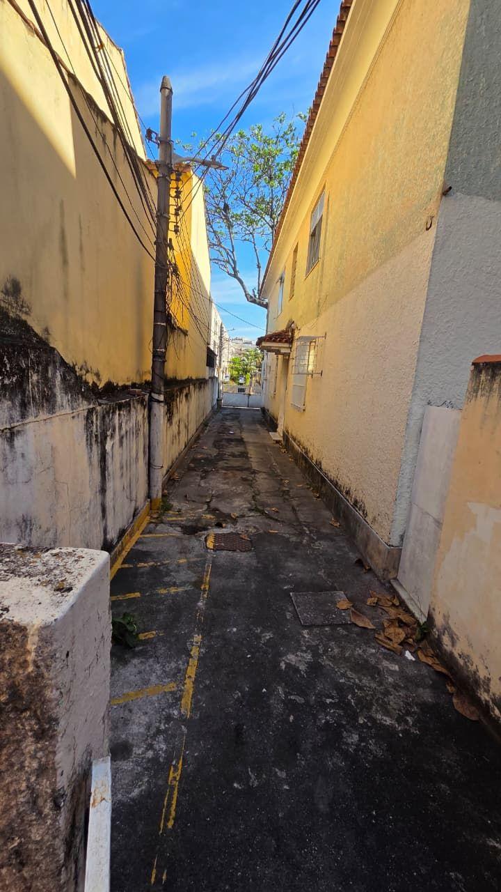 ? APARTAMENTO TÉRREO COM QUINTAL ? RUA CAPITÃO MENEZES