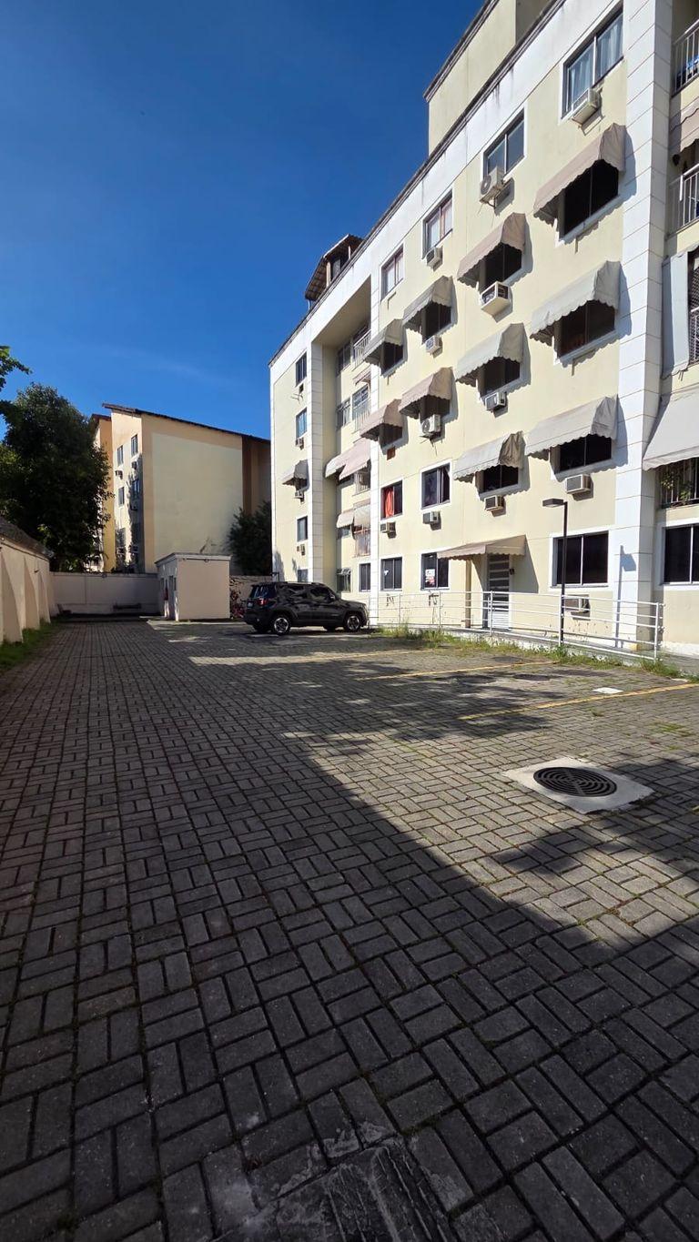 ? APARTAMENTO TÉRREO À VENDA NA ESTRADA ADHEMAR BEBIANO ? ENGENHO DA RAINHA
